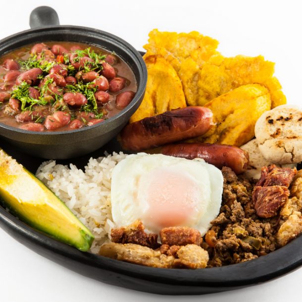 colombian-cuisine-bandeja-paisa